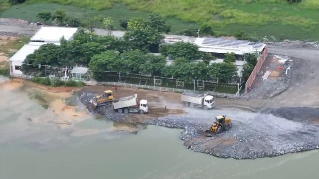 EP238,Wheel Loader SDLG & Bulldozer SHANTUI Push Soil Sand With DumpTruck Transport Rock Filling смотреть онлайн