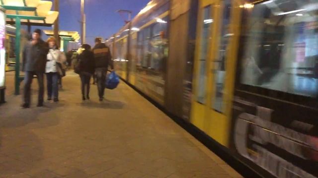 Самый длинный трамвай в мире! смотреть онлайн