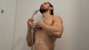 Как начать ЗАКАЛЯТЬСЯ холодной водой без фанатизма? Мой опыт