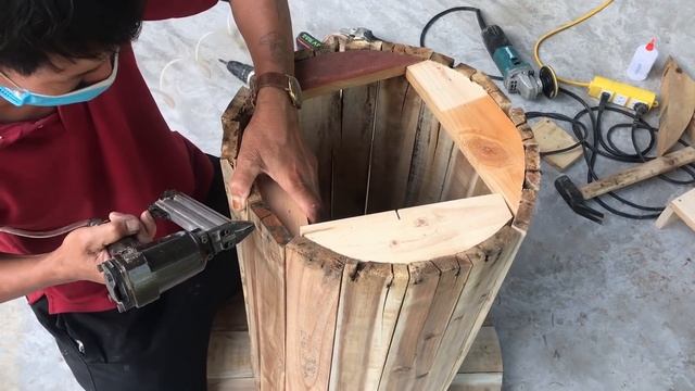 Great Woodworking Design Ideas // Build Outdoor Coffee Table From Wooden Cable Coil Discarded - DIY