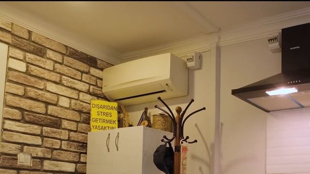 Компактный одноэтажный дом с террасой и бассейном/Обзор стильного дома с уютным интерьером смотреть онлайн