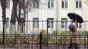 "Осень"Автор песни и исполнитель Ирина Левинзон.