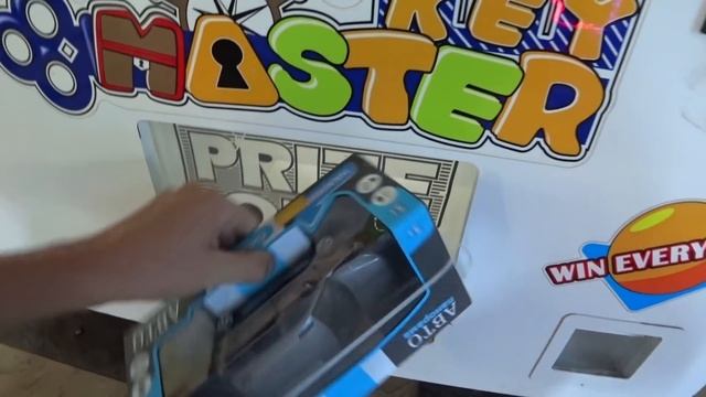 Что Можно Выиграть в Автоматах Key Master? Играю и Выигрываю в Призовых Автоматах! #KeyMaster21 смотреть онлайн