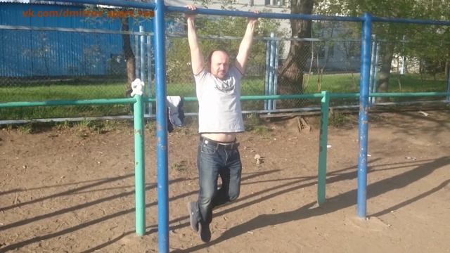Папус на вечерней прогулке с детьми 08.05.2016 г. смотреть онлайн