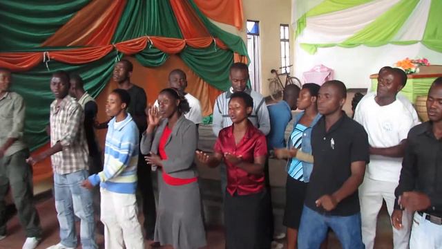 Youth Choir, Eglise Baptiste, Tumba, Rwanda смотреть онлайн