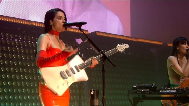 ST. VINCENT - LOS ANGELES - LIVE @ ROSKILDE FESTIVAL 2018 смотреть онлайн