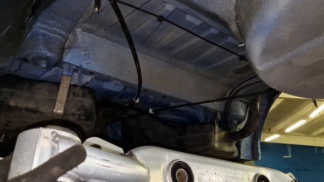 Починили е39 540, пескоструй днища, глушитель