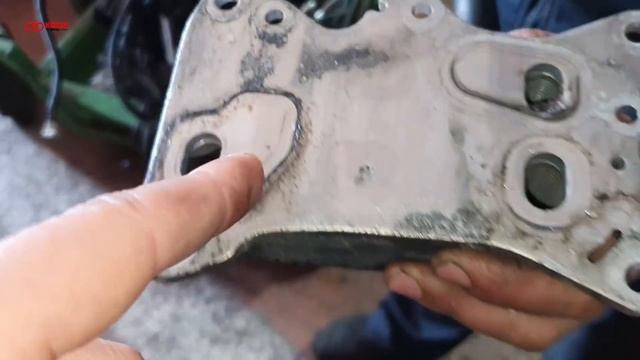 Изучаем причину заклинивания двигателей Mercedes Benz 2.1D, OM651 смотреть онлайн