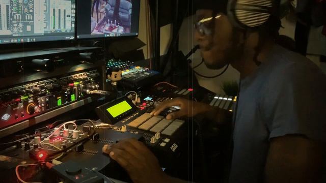 Creating Beat From Dope Sample | (Akai MPC 2500 + SP 404 MK2 + SP 202) смотреть онлайн