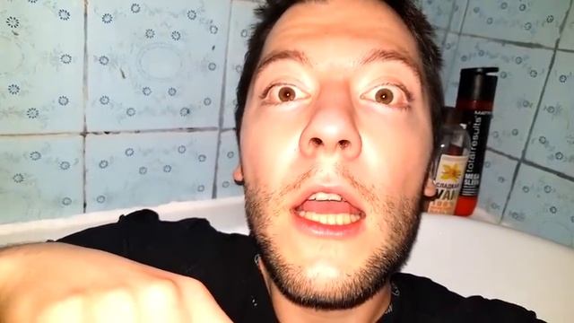 ПРОВЕЛ 24 ЧАСА ПОД ВОДОЙ В ВАННОЙ ДЕВУШКИ ЧЕЛЛЕНДЖ / ЧТО ДЕЛАЕТ ДЕВУШКА ОДНА ДОМА смотреть онлайн