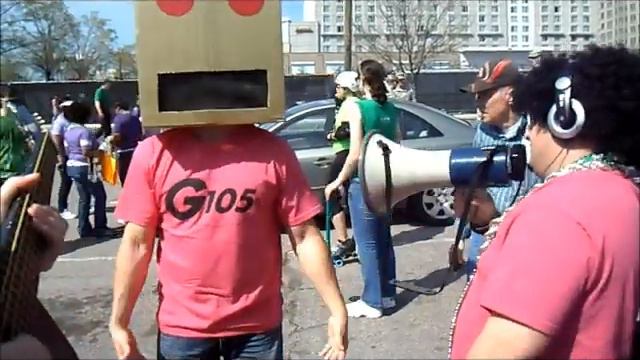 G105 Brody Blog: 2012 Raleigh St. Patrick's Day Parade смотреть онлайн