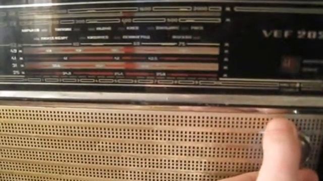 ВЭФ-202 Слушаем радиолюбителей SSB на диапазоне 40м смотреть онлайн