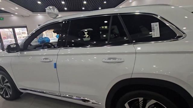Geely Monjaro в Китае смотреть онлайн