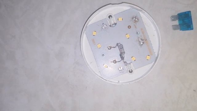 Ремонт лампы ЭРА, впайка перемычки, светодиоды, колхозим, сельский двор. смотреть онлайн