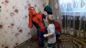 Человек паук пришел поздравить сына с 4х летием