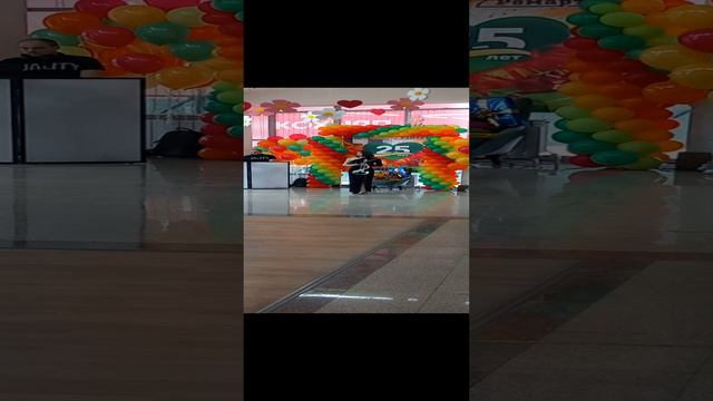 Магазин Ромарти, мебель отмечает 25 лет, Тула, шарики воздушные, музыка