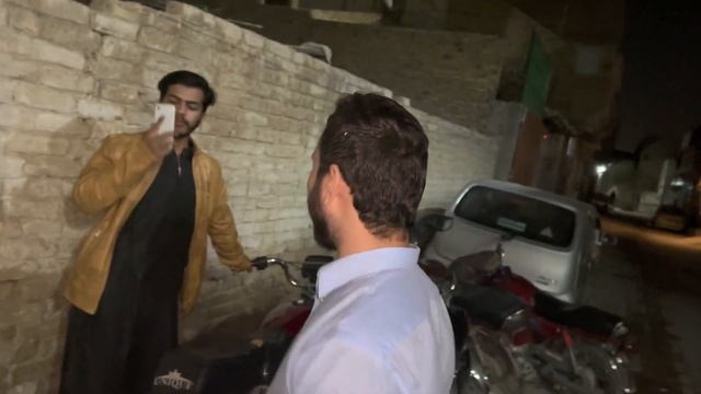 Exchanging My MacBook Pro ?(and meeting with my Kanjus Friend ?) part 1 смотреть онлайн