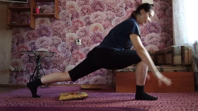 Регулярная растяжка на продольный шпагат. смотреть онлайн