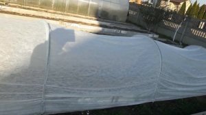 ???КАК ЛЕГКО ФИКСИРОВАТЬ НА ДУГАХ УКРЫВНОЙ МАТЕРИАЛ)))