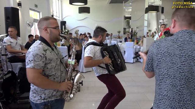 UEEEEE -Andrija Jovanovic Kuta смотреть онлайн