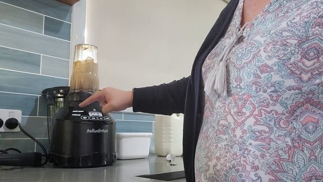 Concierge Member Stacy Reviews the NutriBullet Smart Touch Blender Combo | The Good Guys смотреть онлайн