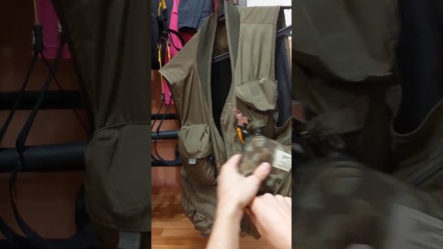 "Диванный" обзор рыболовной жилетки для @moscowfishing смотреть онлайн