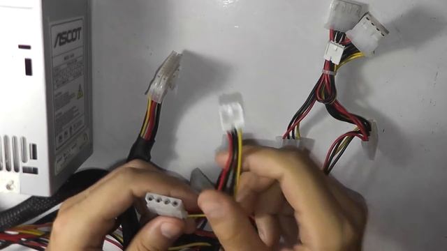 Коннекторы блока питания смотреть онлайн