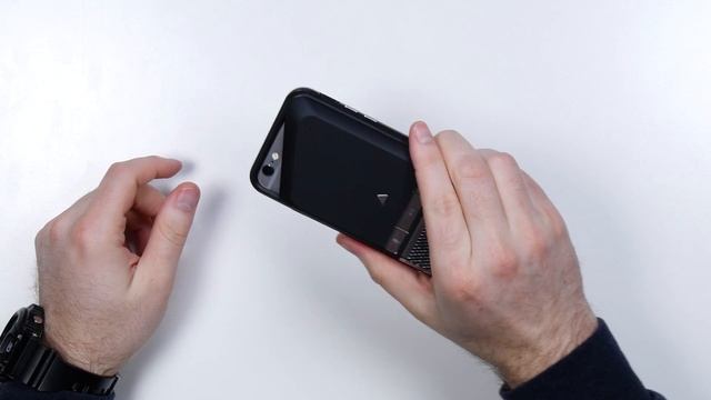 This iPhone Case Helps You Start New Relationships смотреть онлайн