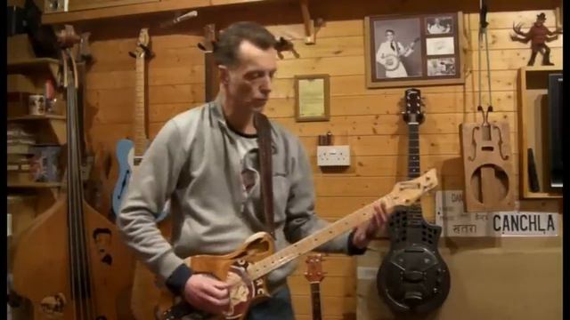 JUNKSVILLE SAW BLADE RESONATOR GUITAR 4 STRING CIGAR BOX INSPIRED THE LOGJAMMER смотреть онлайн