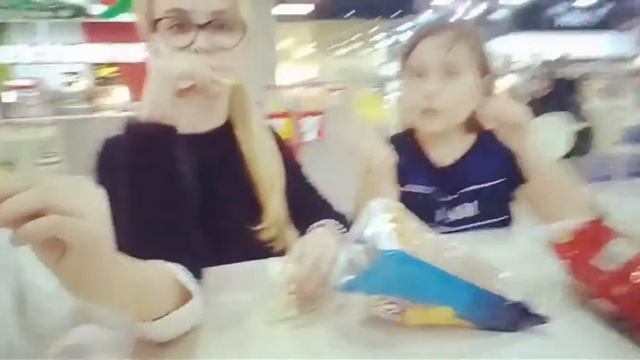 VLOG|ходили в т.ц,чуть не поругались смотреть онлайн