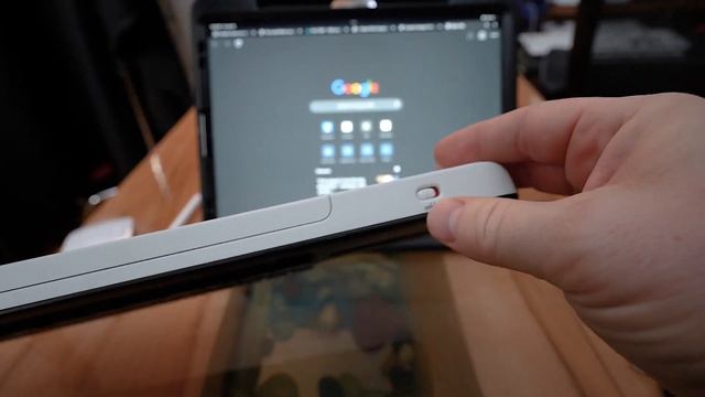 How to Connect Wireless Keyboard to Apple iPad смотреть онлайн
