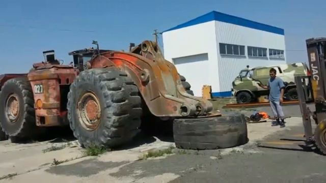 Установка машины для снятия колёс! Горные Шахтные Машины! #2023 #работа #job #kazakhstan #hardwork