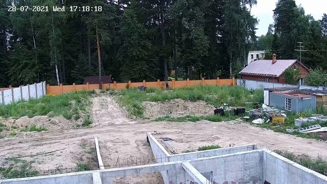 15x Zoom поворотная камера HiWatch DS-I215(B)