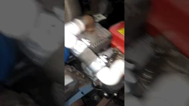 что делать если плавают обороты на мотоблоке или снегоуборщике и стреляет в глушитель! смотреть онлайн