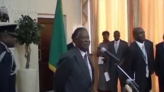 Are African Leaders Sellouts? - Healthcare in Africa. смотреть онлайн