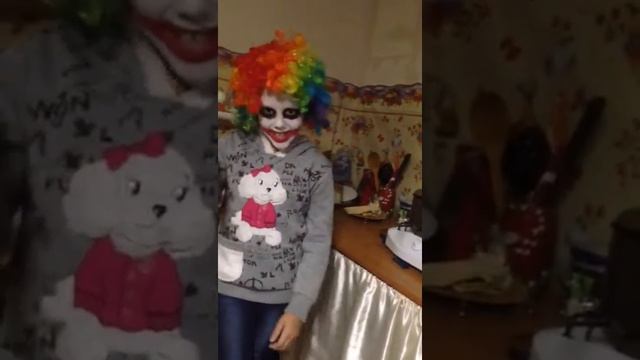 Раскраска лица на хэлоуин. ОНО смотреть онлайн