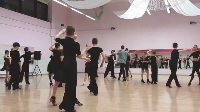 Танцевальный клуб «РИТМ» смотреть онлайн