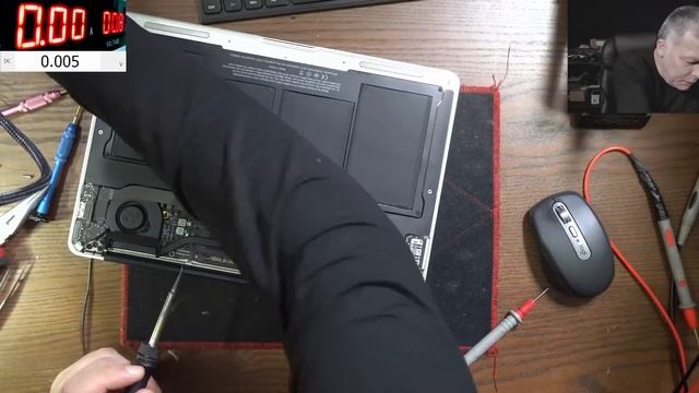 MacBook Air A1466 charging but no power- 10min repair смотреть онлайн