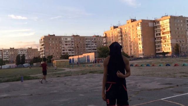 ДАНК ОТ МУЖИКА С ЗАВОДА! / В ЭТОМ ГОРОДЕ ВСЕ БЬЮТ СВЕРХУ?! смотреть онлайн