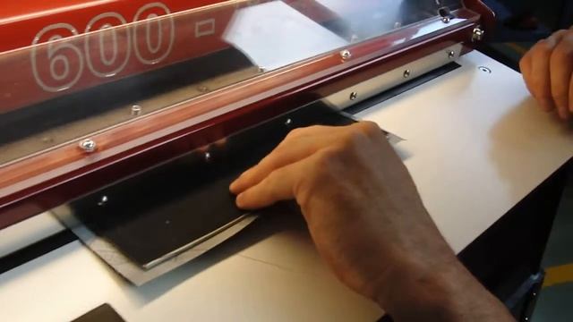 OMAC 600-RC Машина для подгибки края кожи смотреть онлайн