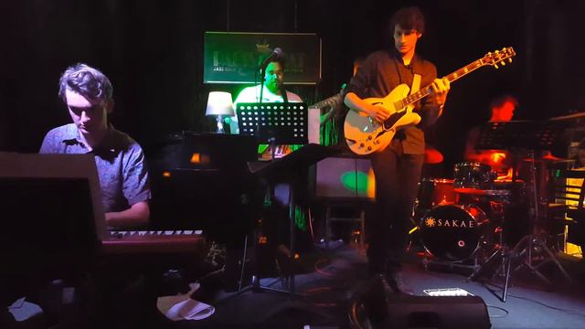 Unoriginal & Hymn Of The Seventh Galaxy смотреть онлайн