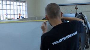 Как оклеить авто пленкой матовой или глянцевой (Часть 1/3)