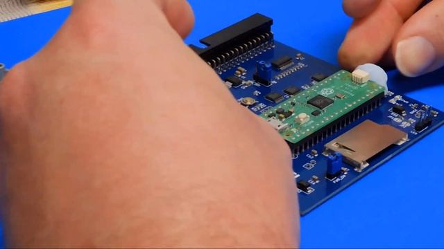 BlueSCSI V2 - mini build and quick test смотреть онлайн