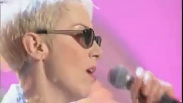 monica naranjo - all you need is love смотреть онлайн