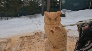 How to carve an owl with chainsaw. Вырезаю  филина бензопилой. Резьба по дереву.Лена с бензопилой