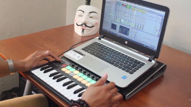 Çalavera - Bellum (ableton novation launchkey mini 25 Live Performance) смотреть онлайн