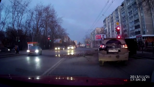 Ебург - Инопланетное вторжение When Streets Attack смотреть онлайн