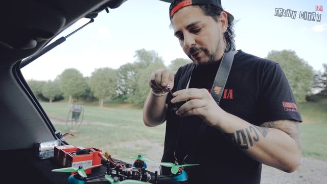 How to choose a fpv camera ? Foxeer Predator V4 vs Falkor 2 vs Razer - SUB EN ( Frank Citro ) смотреть онлайн