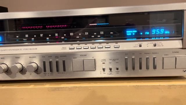 Sansui 7900Z 100WPC Receiver from 1980 смотреть онлайн