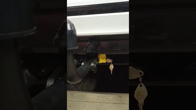 Фаркоп с быстросъемным шаром на Volkswagen Tiguan 2019 г.в. и блок согласования Flash-FA. смотреть онлайн